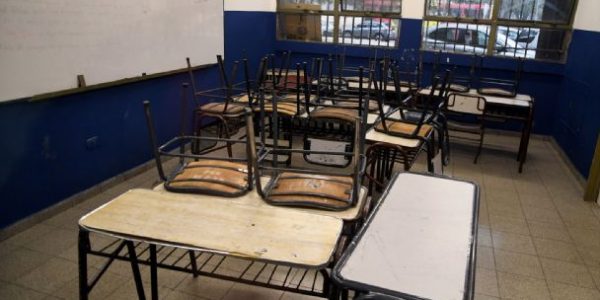 Paro docente este martes en repudio al acuerdo del 7 por ciento de aumento con Kicillof