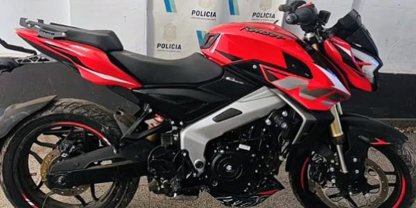 Dos aprehendidos tras un choque entre motos: uno de los rodados era robado