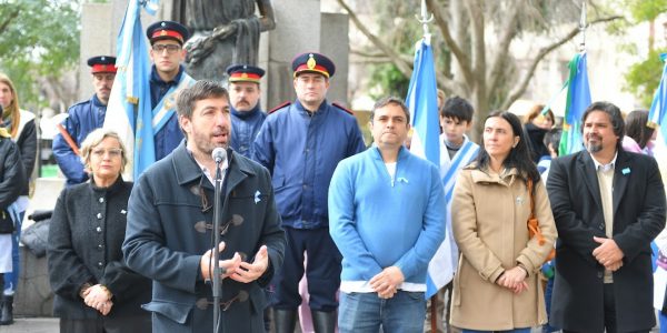 Homenaje al General San Martín a 176 años de su fallecimiento