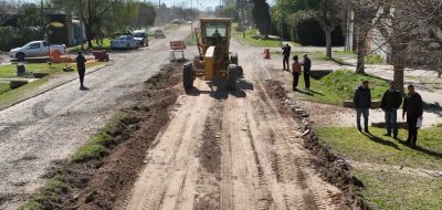 Ahora sí: comenzó la pavimentación de la Av. San Martín