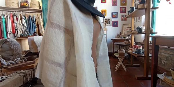 La mercedina que vive en Cafayate y sorprende con sus prendas